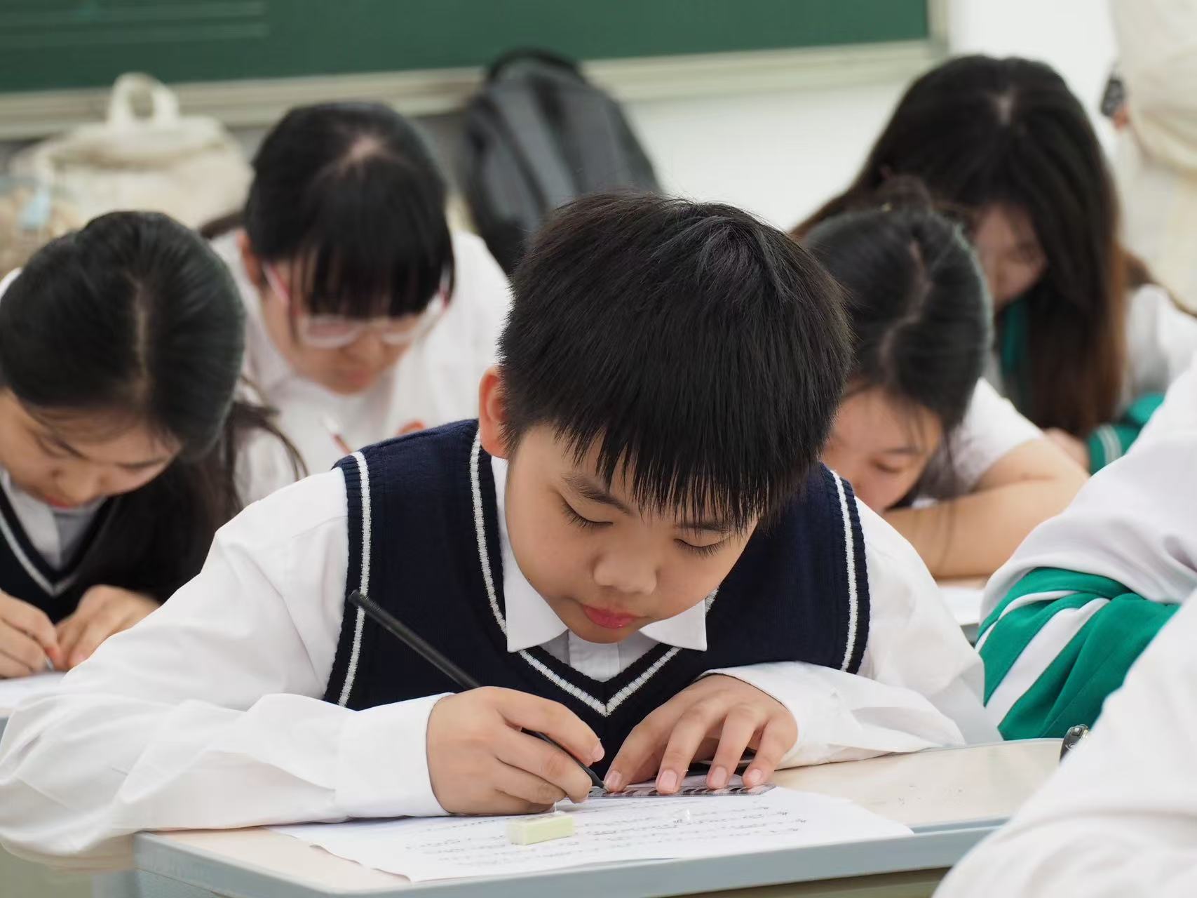 3 学生比赛照3.jpg